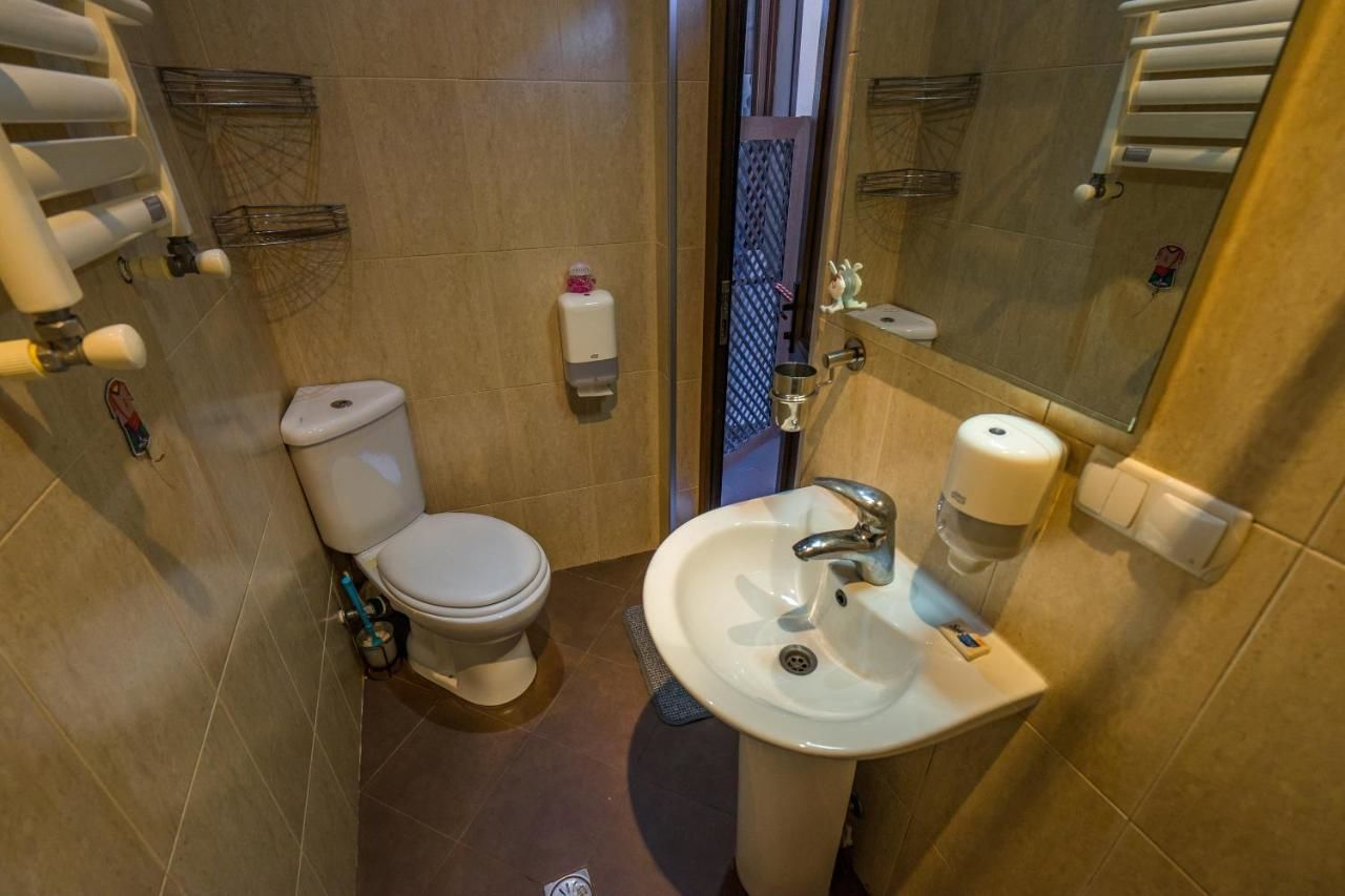 Отель Silver Hotel Тбилиси-17