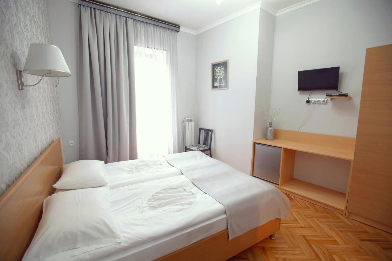 Отель Silver Hotel Тбилиси-20
