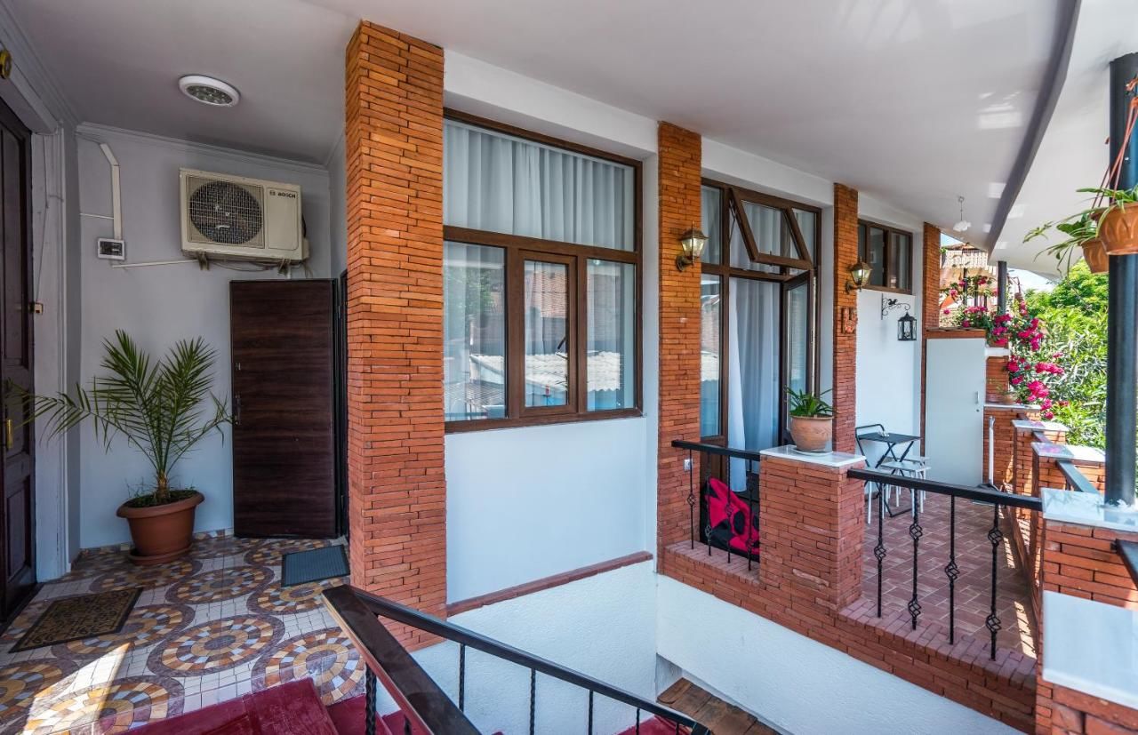 Отель Silver Hotel Тбилиси-21