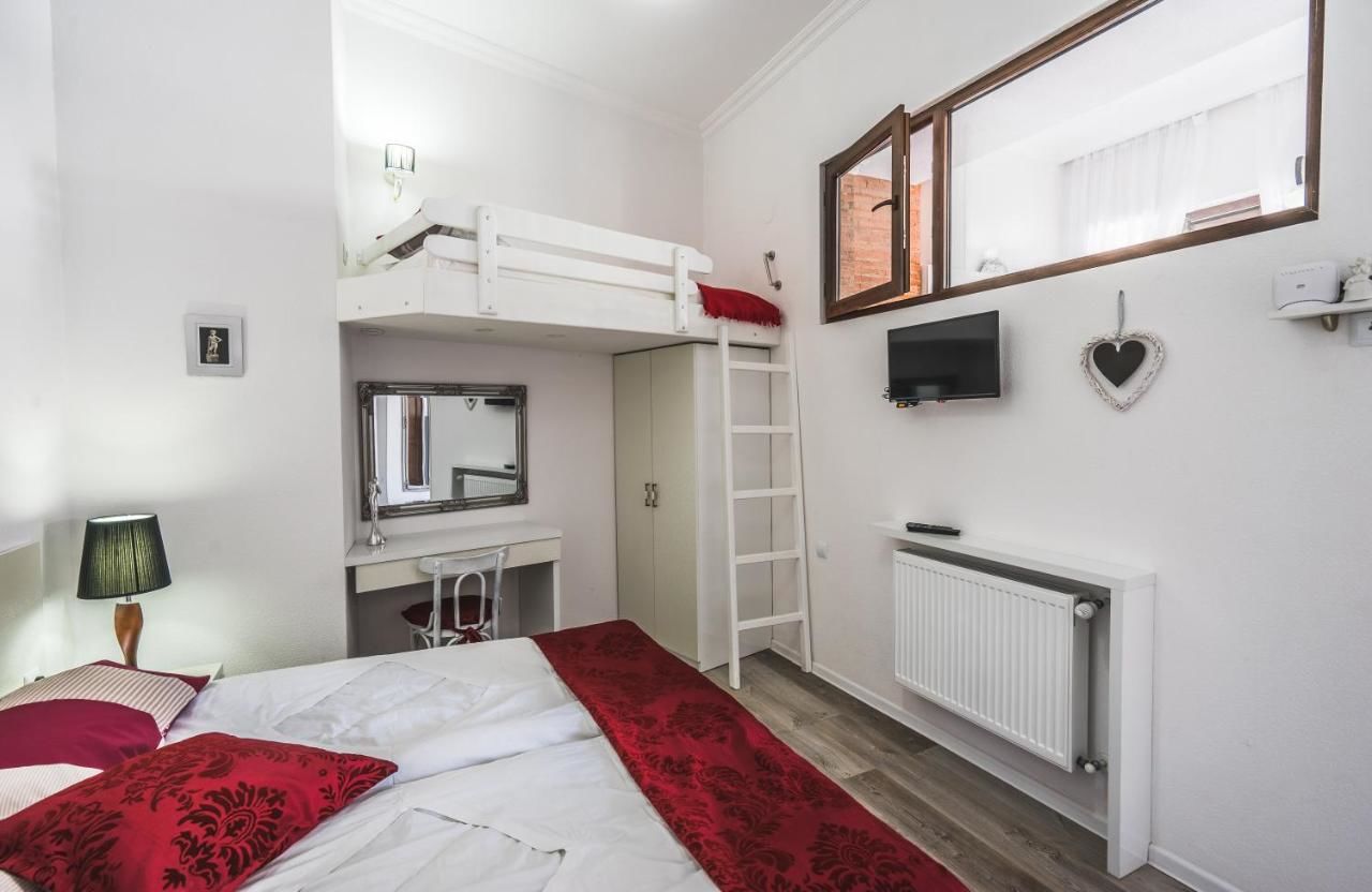 Отель Silver Hotel Тбилиси-22