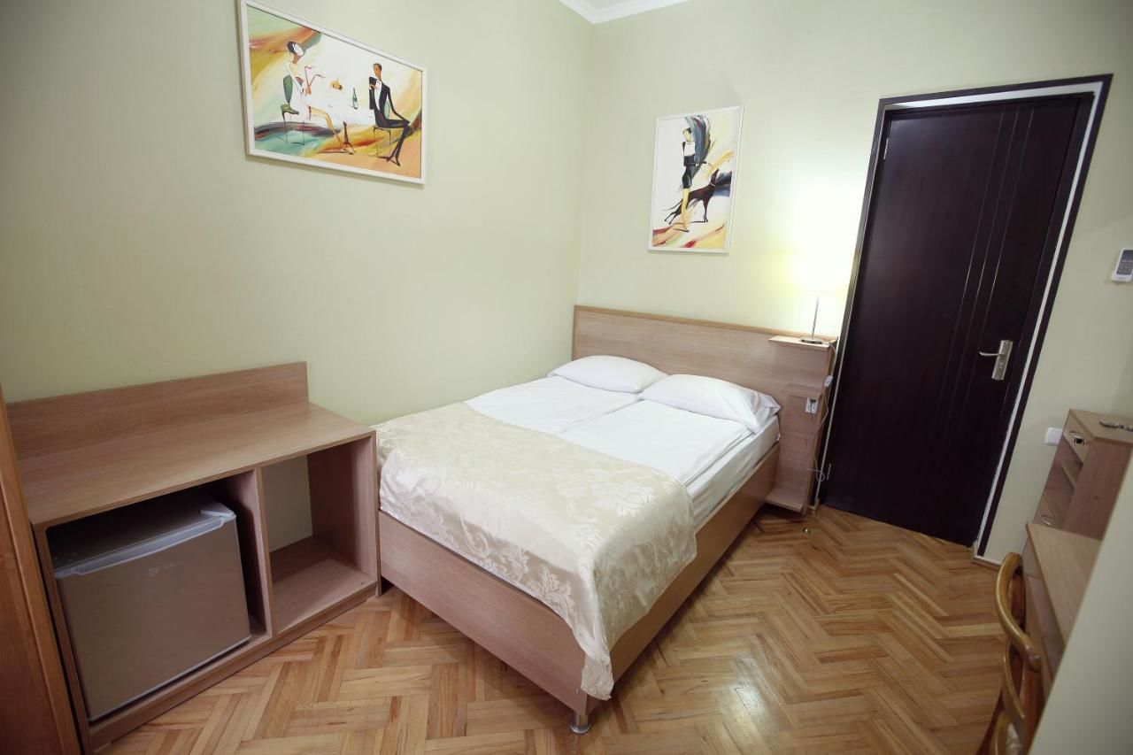 Отель Silver Hotel Тбилиси-29